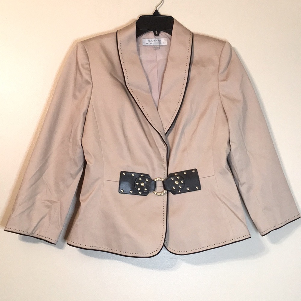 TAHARI ARTHUR S. LEVINE jacket